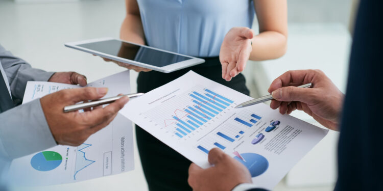 B2B Marketing Analytics & Distinct Kinds of Marketing Metrics 1 Marketing Metrics